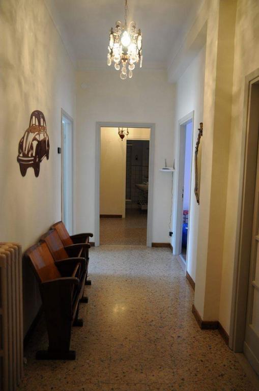 Affittacamere Del Viaggiatore Ancona Exterior foto